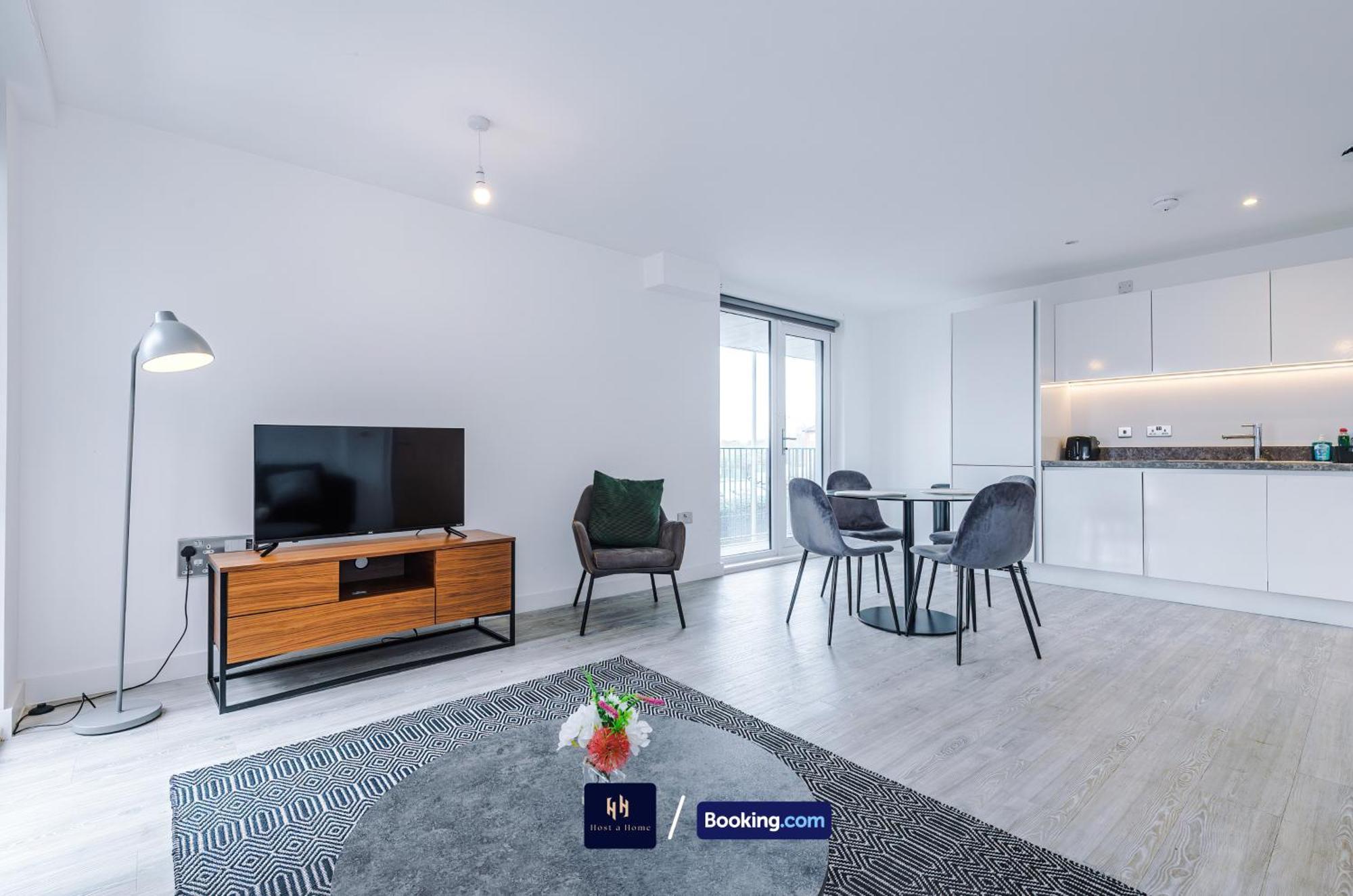 Modern 2 Bed Apartment With Balcony By Host A Home Manchester Eksteriør bilde